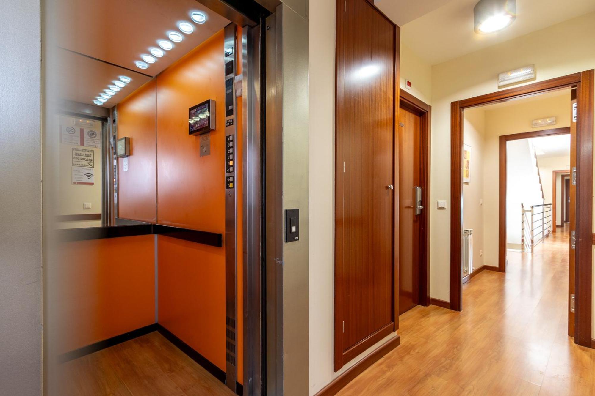 Insidehome Zaravencia Plaza Mayor Toro Exterior foto