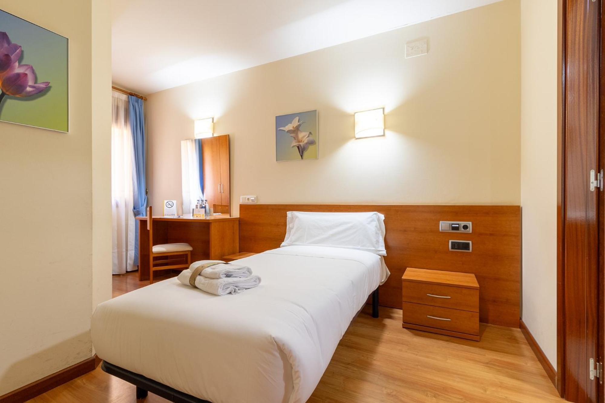 Insidehome Zaravencia Plaza Mayor Toro Exterior foto