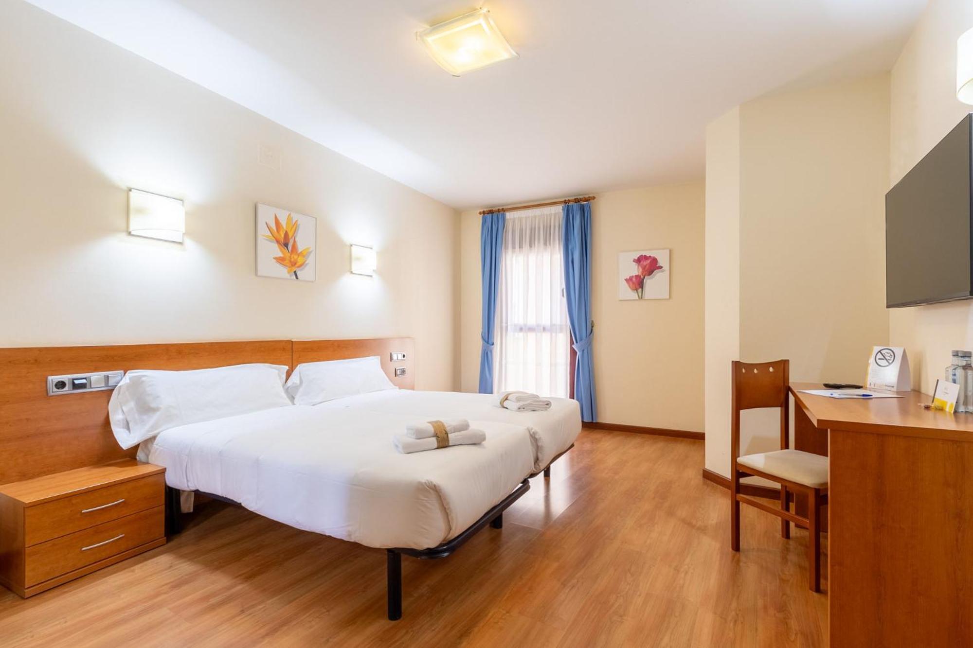 Insidehome Zaravencia Plaza Mayor Toro Exterior foto