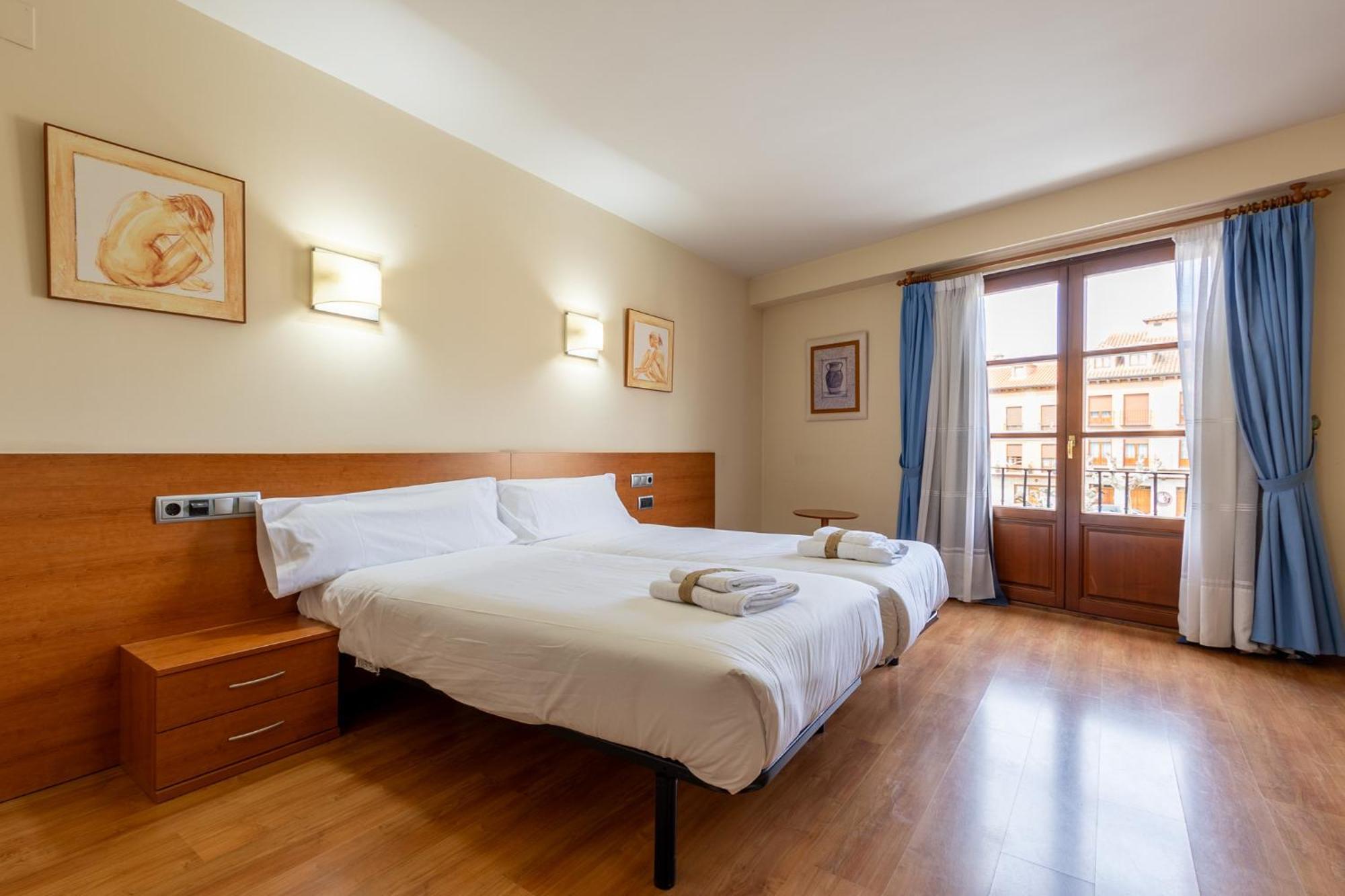 Insidehome Zaravencia Plaza Mayor Toro Exterior foto